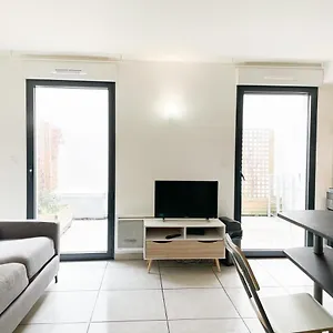 Appartement 003 - Moderne Et Terrasse - Jeanne D'arc,
