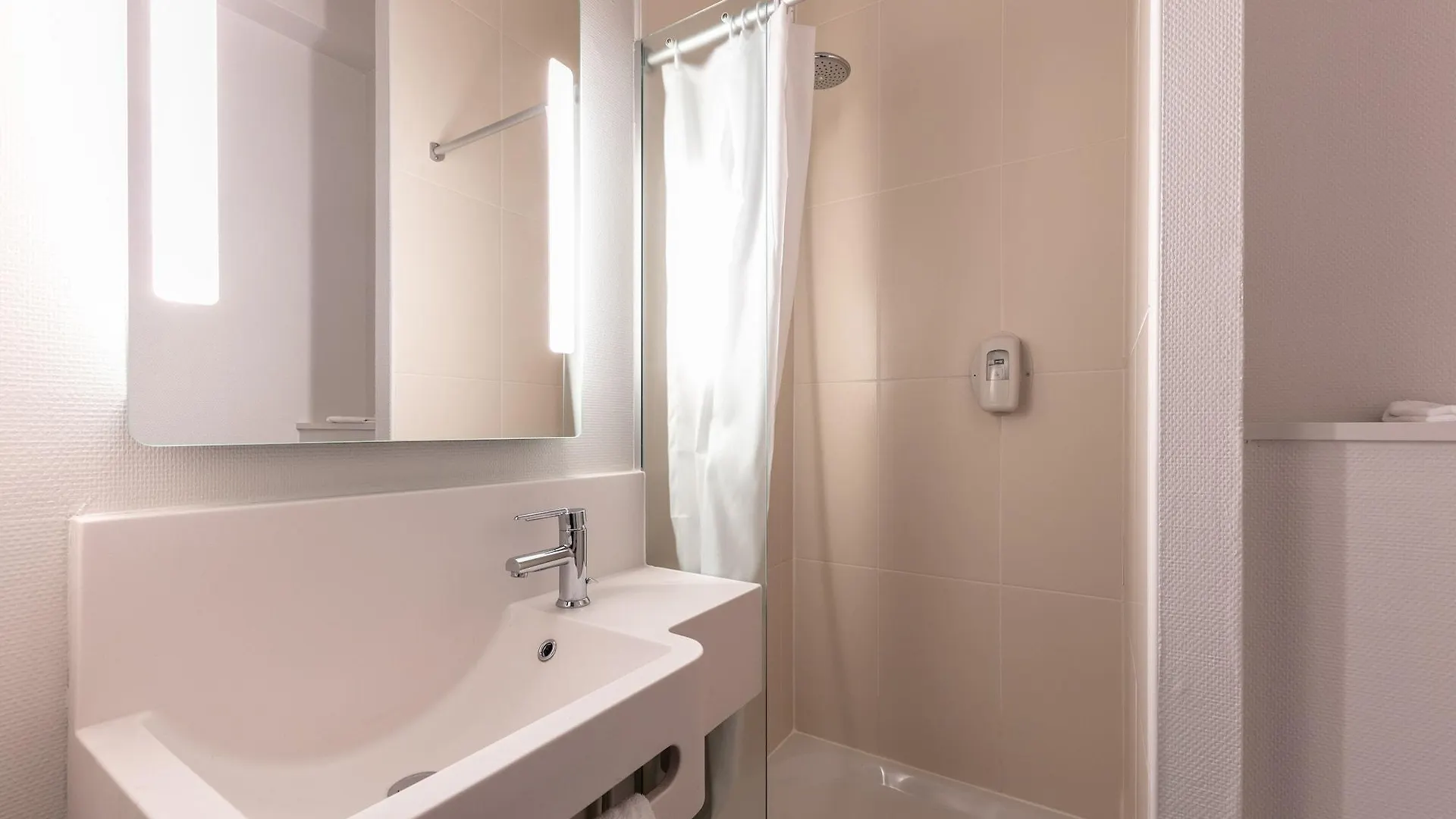 B&B Hotel Toulouse Basso Cambo